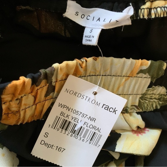 NWT Socialite Black & Yellow Wide Leg Floral Flowy Pants Size Small - Picture 6 of 9